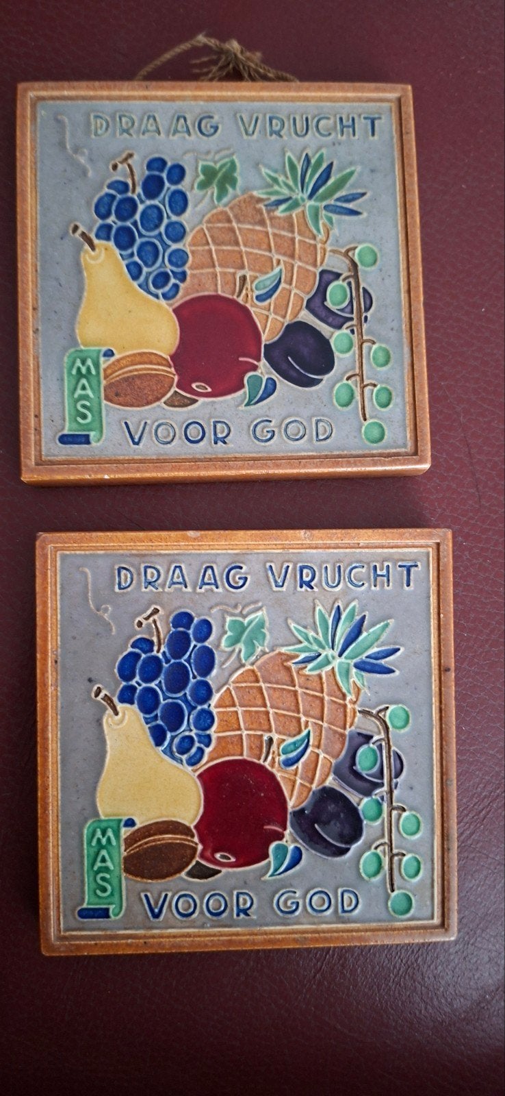 Twee Westraven tegels, Antiek en Kunst, Antiek | Wandborden en Tegels, Ophalen of Verzenden