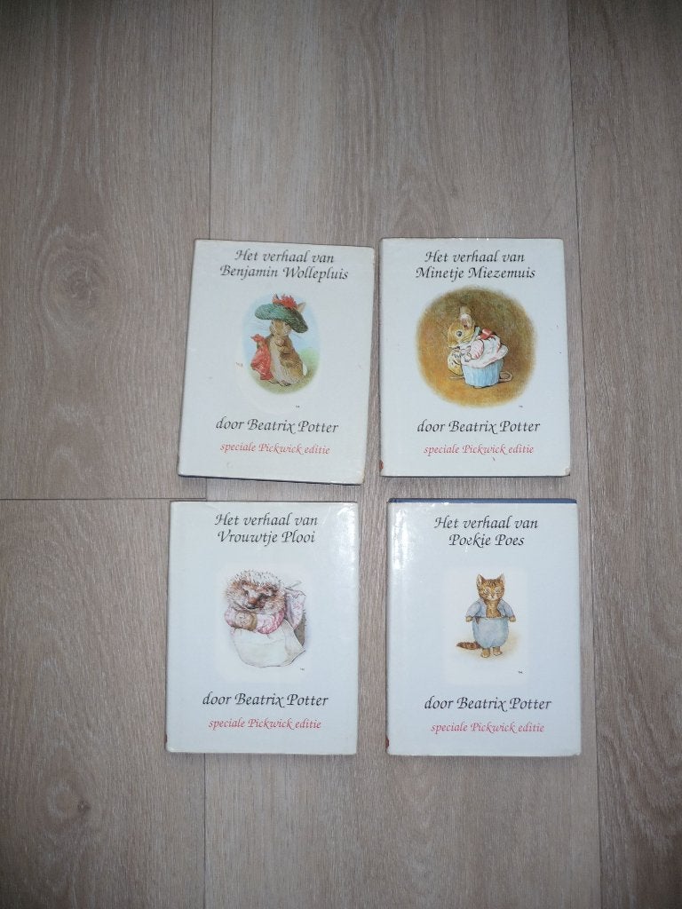 4 boekjes Beatrix Potter Pickwick uitgave, Jongen of Meisje, Ophalen of Verzenden, Zo goed als nieuw, Voorleesboek