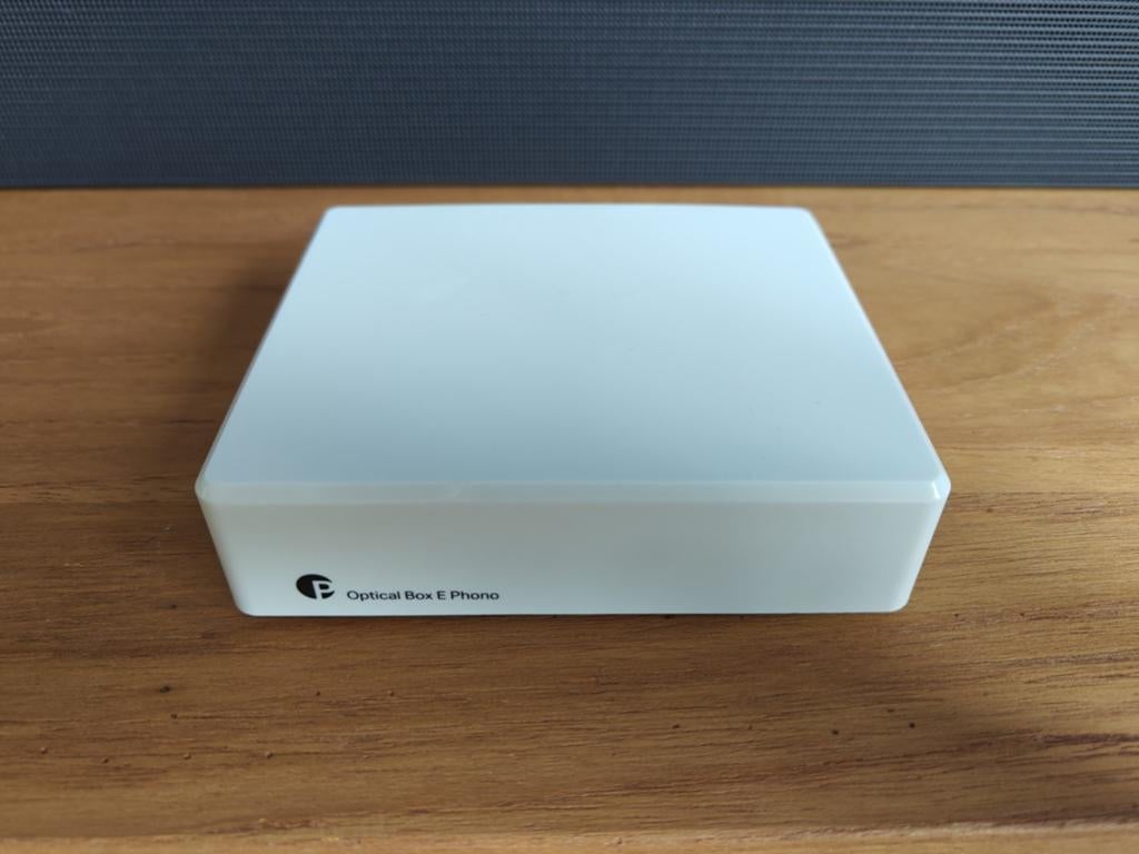 Pro-ject Optical Box E Phono voorversterker met garantie, Audio, Tv en Foto, Ophalen of Verzenden, Zo goed als nieuw, Platenspeler-onderdeel