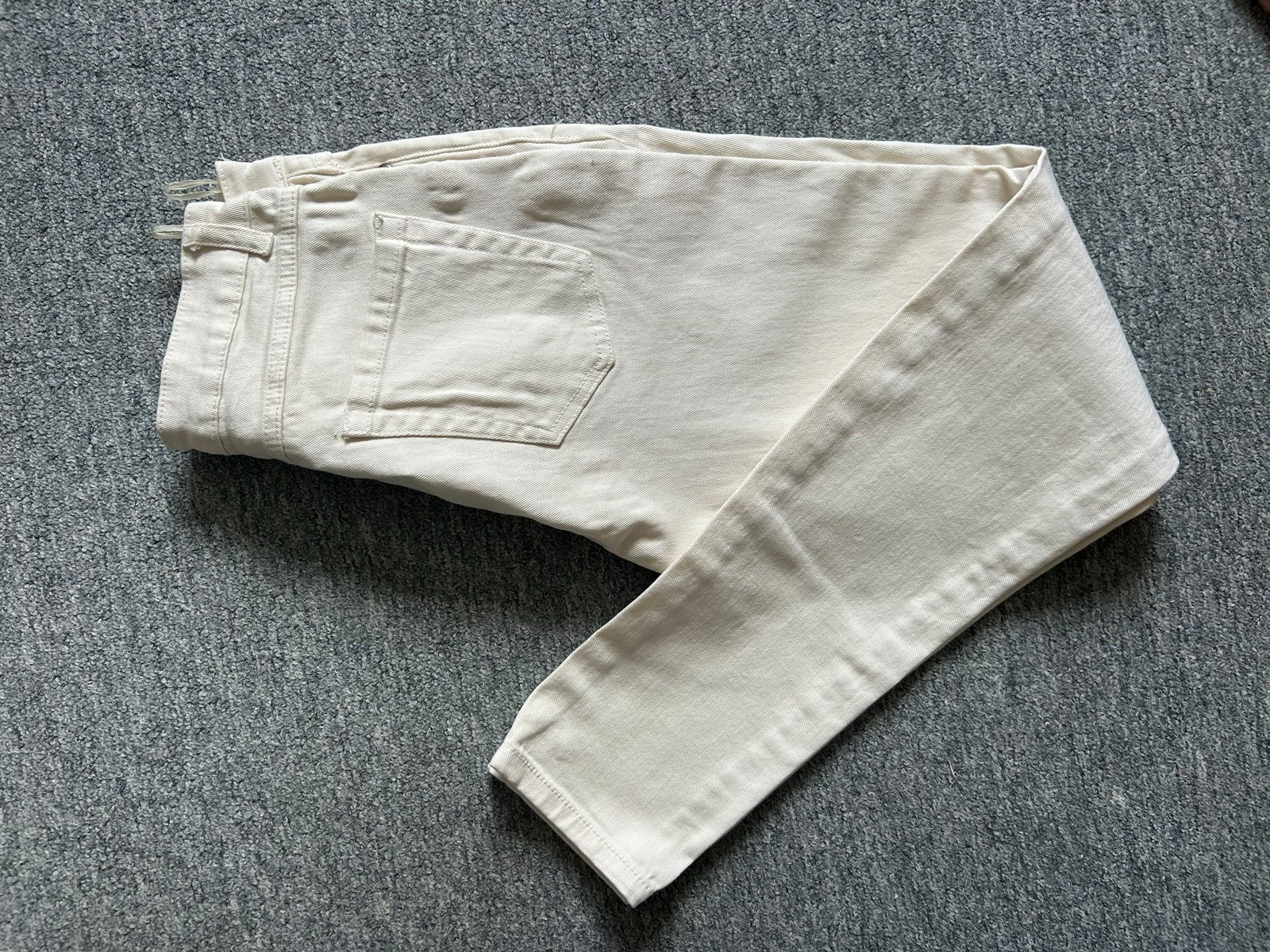 Nieuwe beige spijkerbroek maat 38, Maat 38/40 (M), Beige, Nieuw, Ophalen of Verzenden