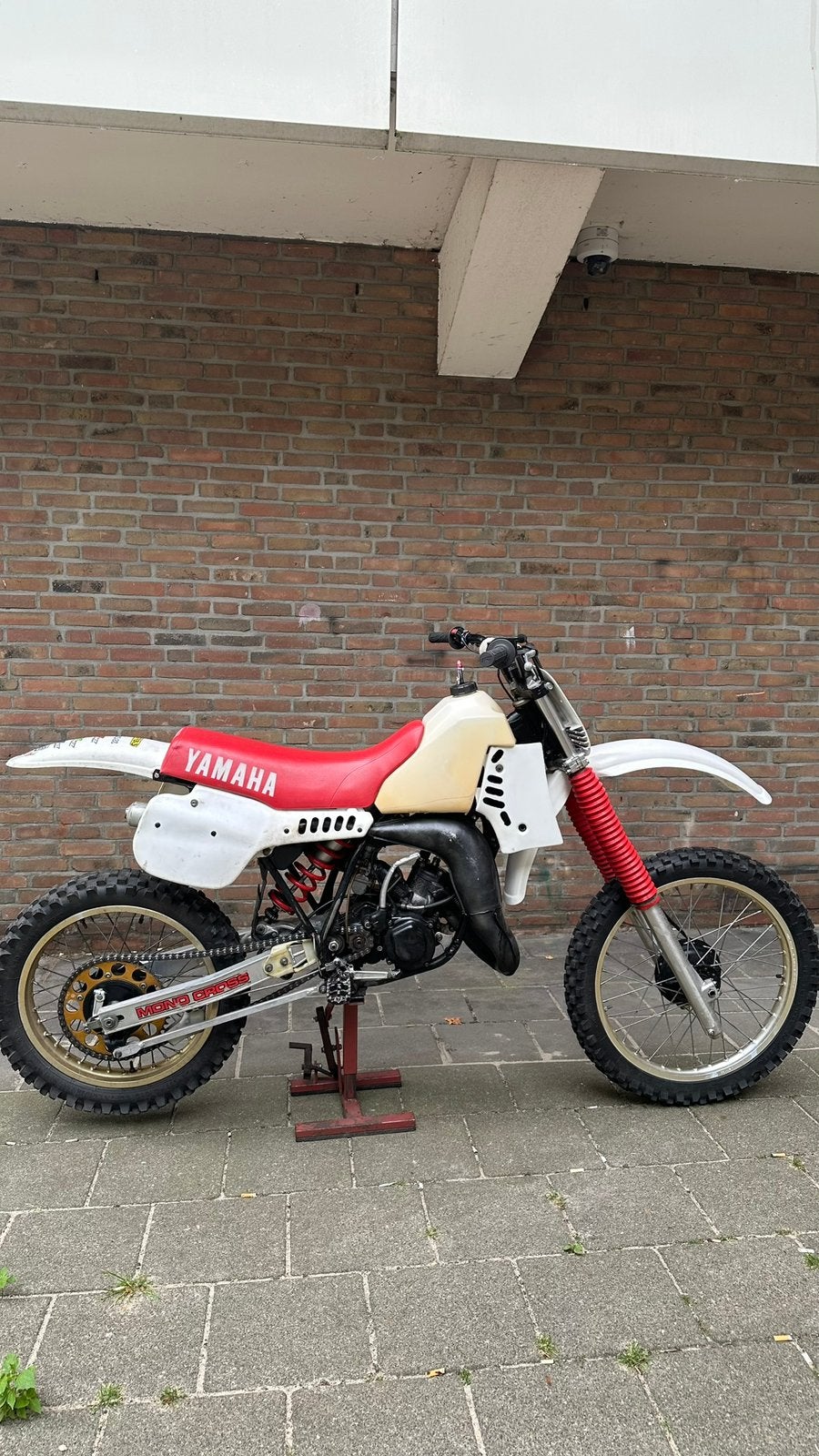 Yamaha yz 125 -  1983 MOET ZSM WEG!, Fietsen en Brommers, Brommers | Crossbrommers, Ophalen of Verzenden, Zo goed als nieuw, Yamaha