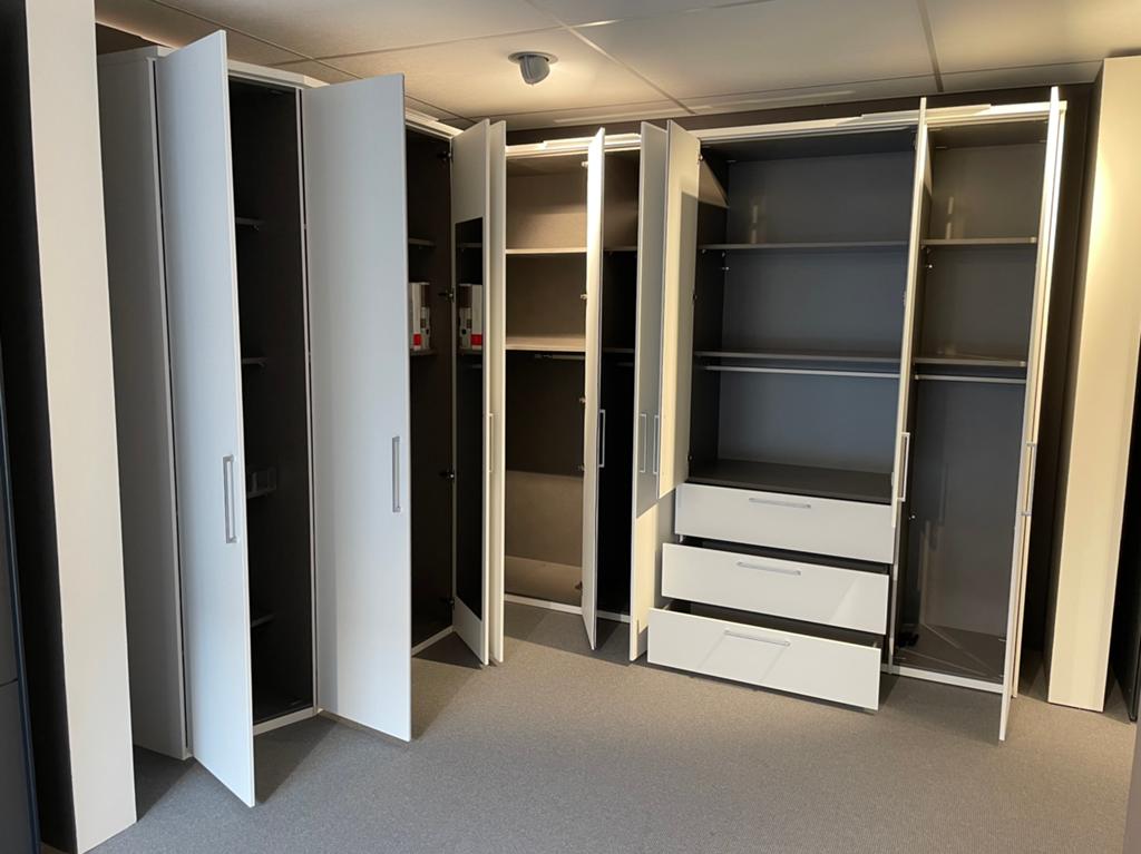 Showmodel kledingkast Nolte Horizont van €7541 voor €3795,-, Huis en Inrichting, Kasten | Kledingkasten, 200 cm of meer, Nieuw