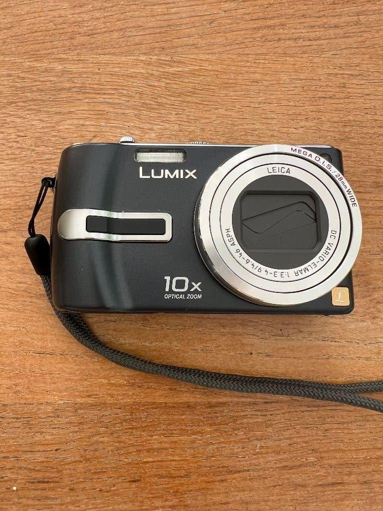 Panasonic DMC-TZ2, compacte digitale camera incl. hoes, Gebruikt, Panasonic, Geheugenkaart, Ophalen of Verzenden
