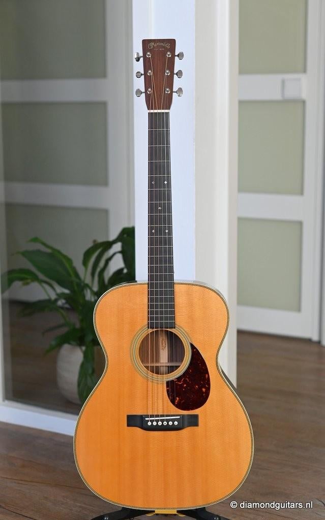 Martin OM-28, Ophalen of Verzenden, Gebruikt, Western- of Steelstringgitaar, Met koffer
