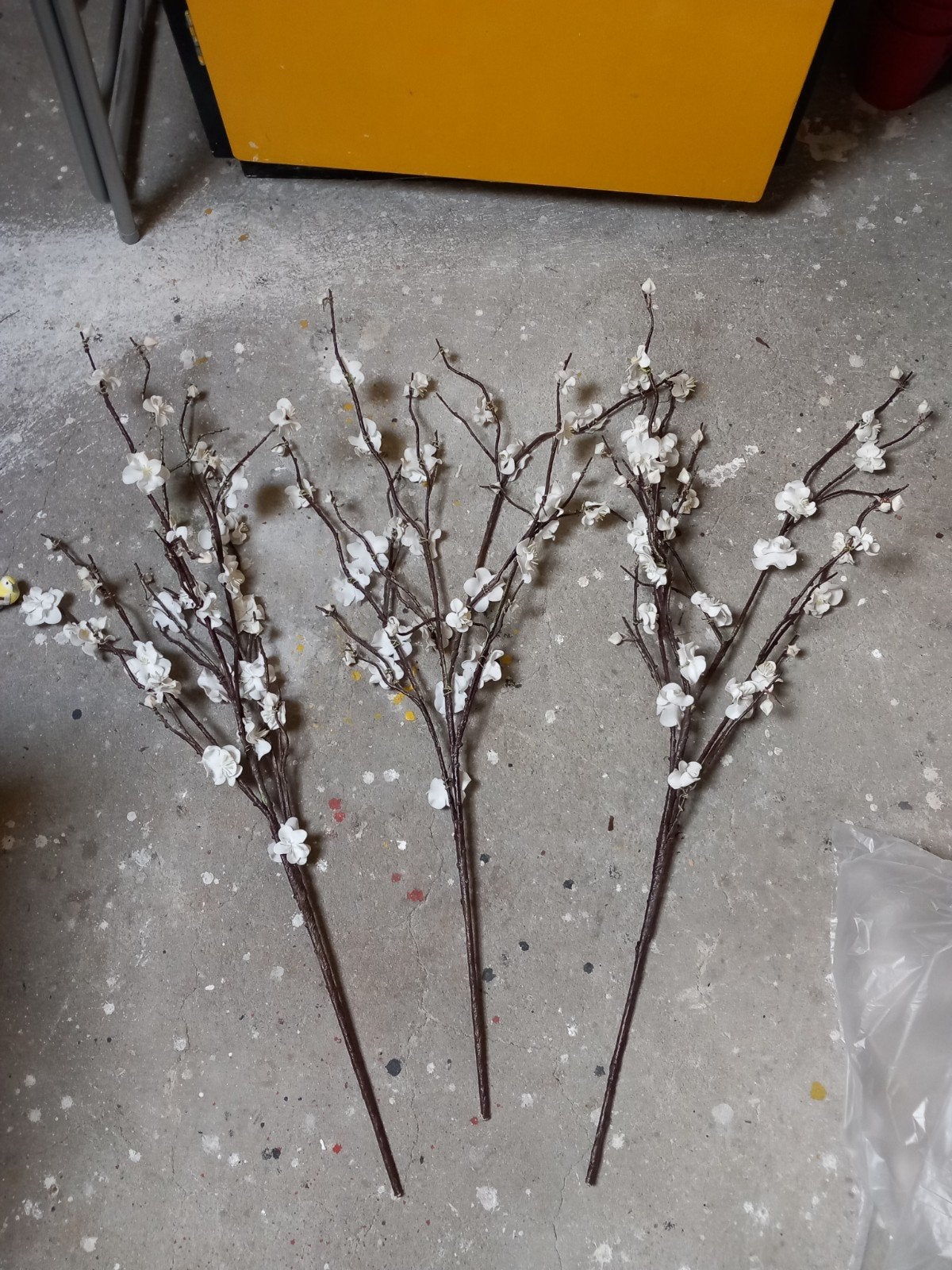 Witte kunstbloemen , 4 euro PER TAK, Huis en Inrichting, Ophalen