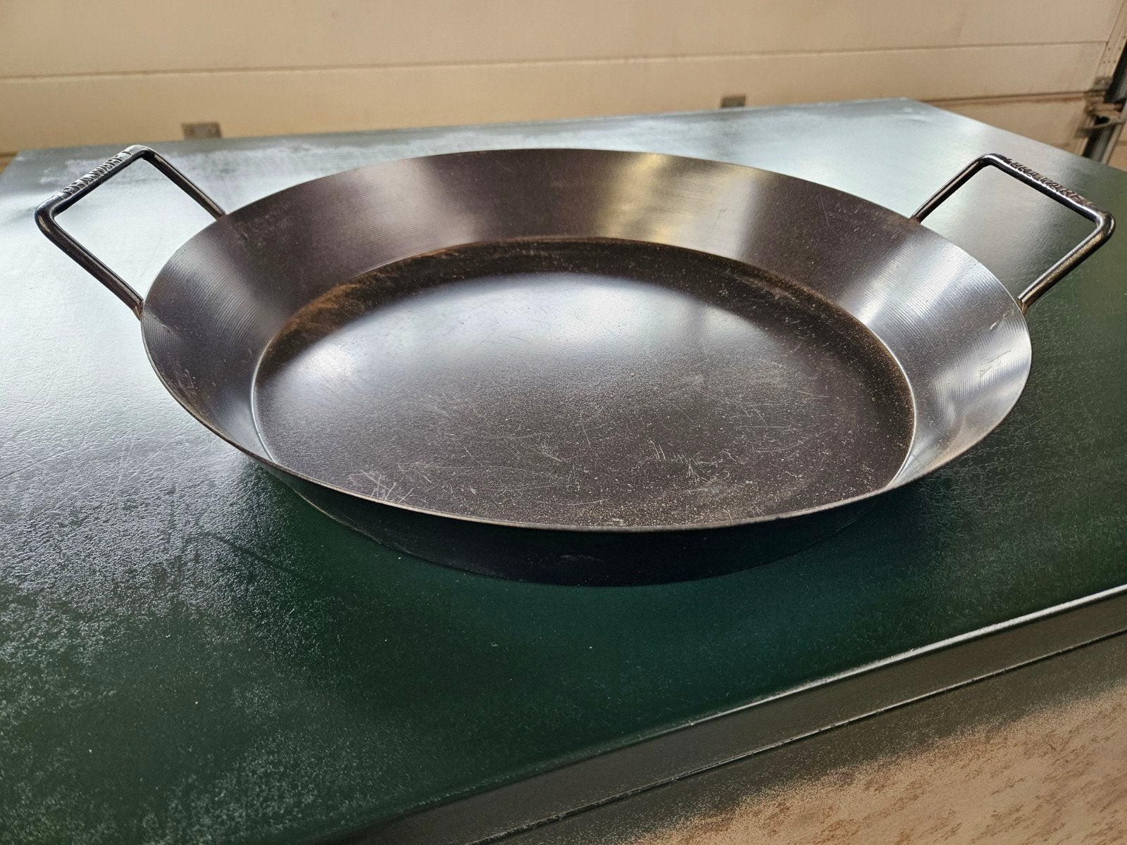 Pra-Ware Paella pan. Alleen gebruikt als dienblad., Overige typen, Ophalen of Verzenden, Zo goed als nieuw, Zwart