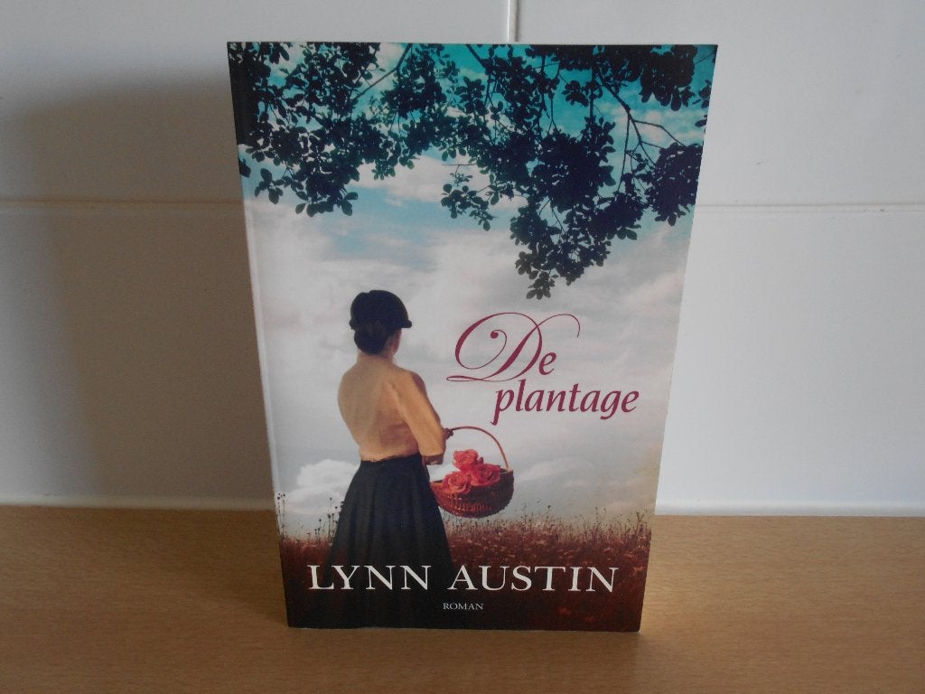 Boek Lynn Austin De Plantage, Gelezen, Ophalen of Verzenden, Lynn Austin, Nederland