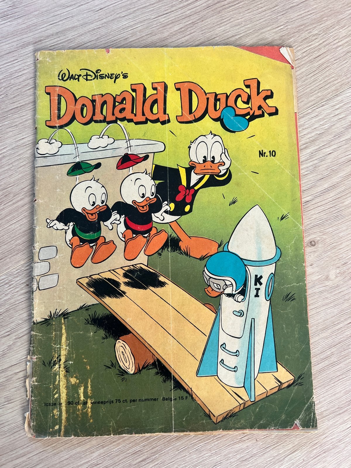 Donald Duck Nr. 10 - Vintage Stripboek 1976, Boeken, Eén stripboek, Ophalen, Gelezen