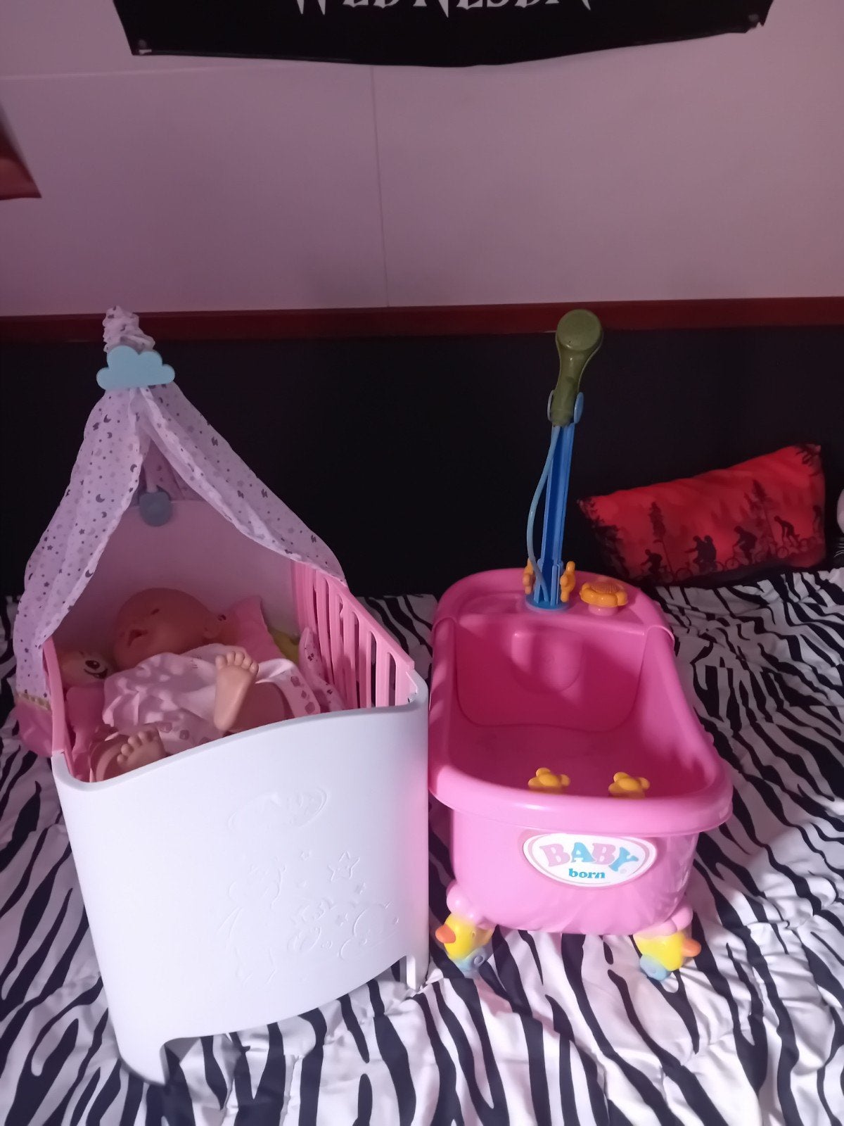 Babyborn bed en speelgoedbad, Ophalen of Verzenden, Babypop