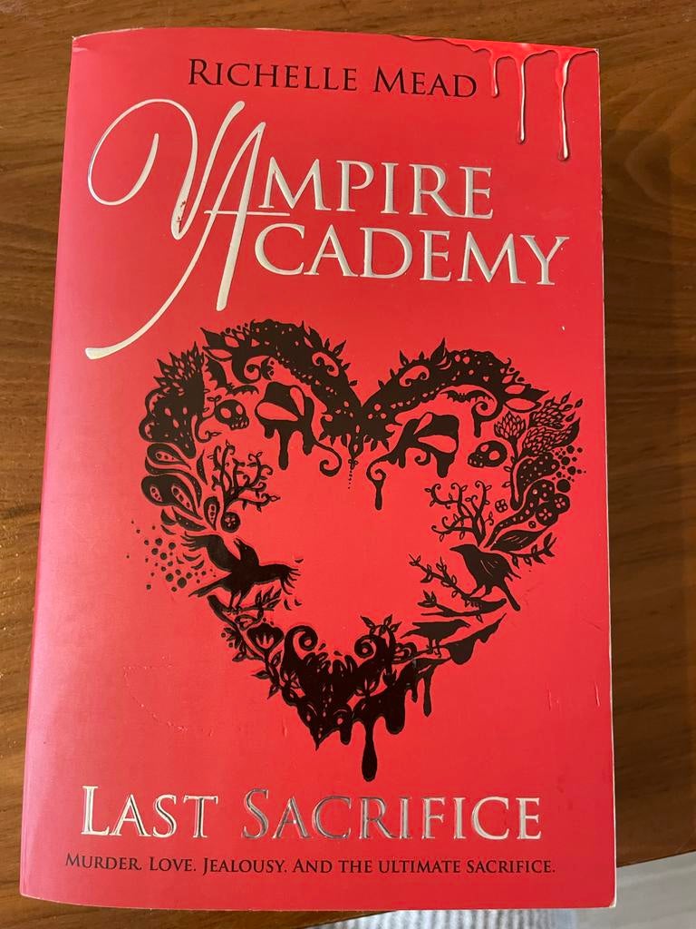 Vampire Academy: Last Sacrifice - Richelle Mead, Boeken, Ophalen of Verzenden, Zo goed als nieuw