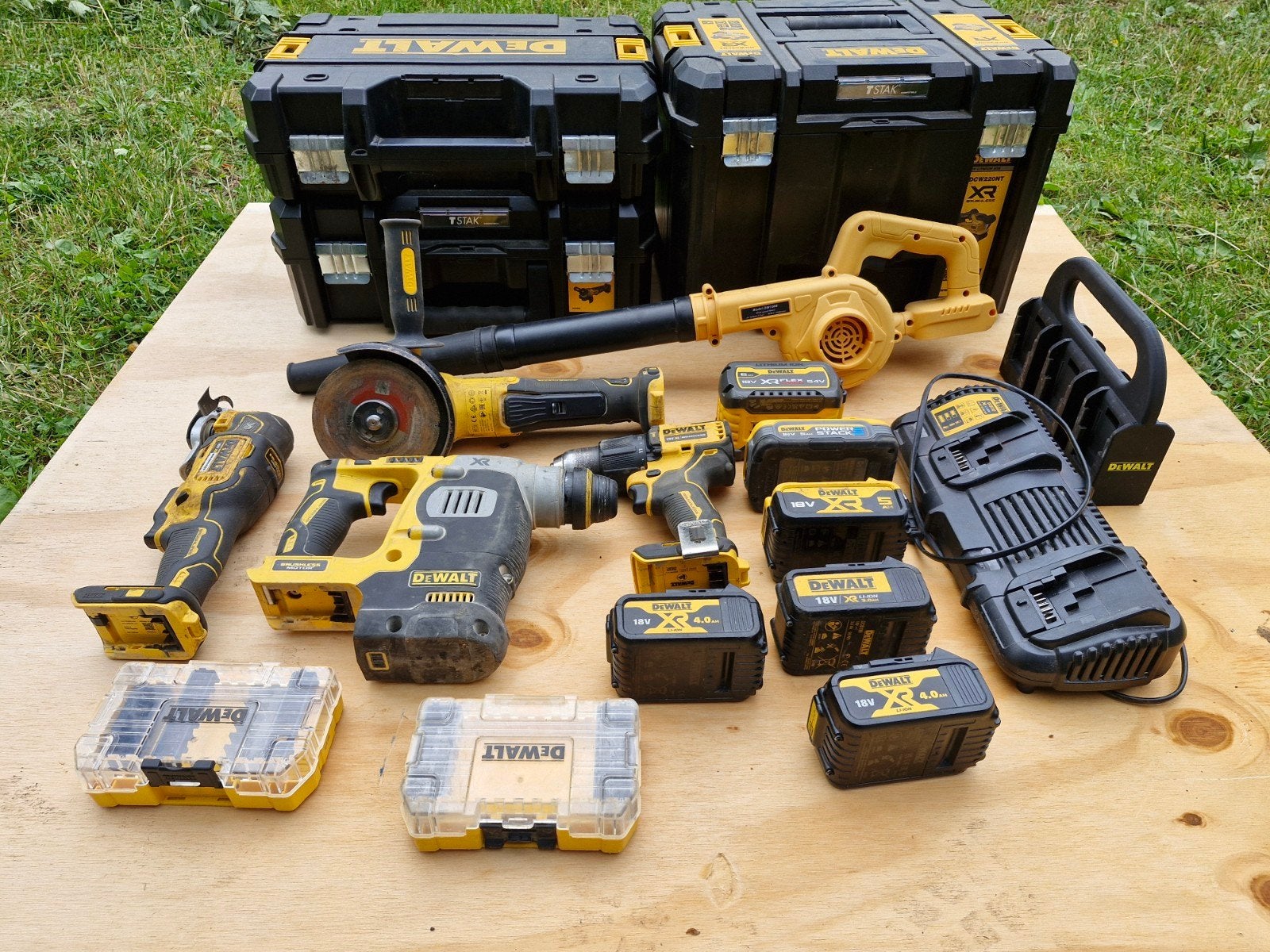 Dewalt  gereedschapset, Doe-het-zelf en Verbouw, Gereedschap | Boormachines, Ophalen of Verzenden, Gebruikt, Boor- en Schroefmachine