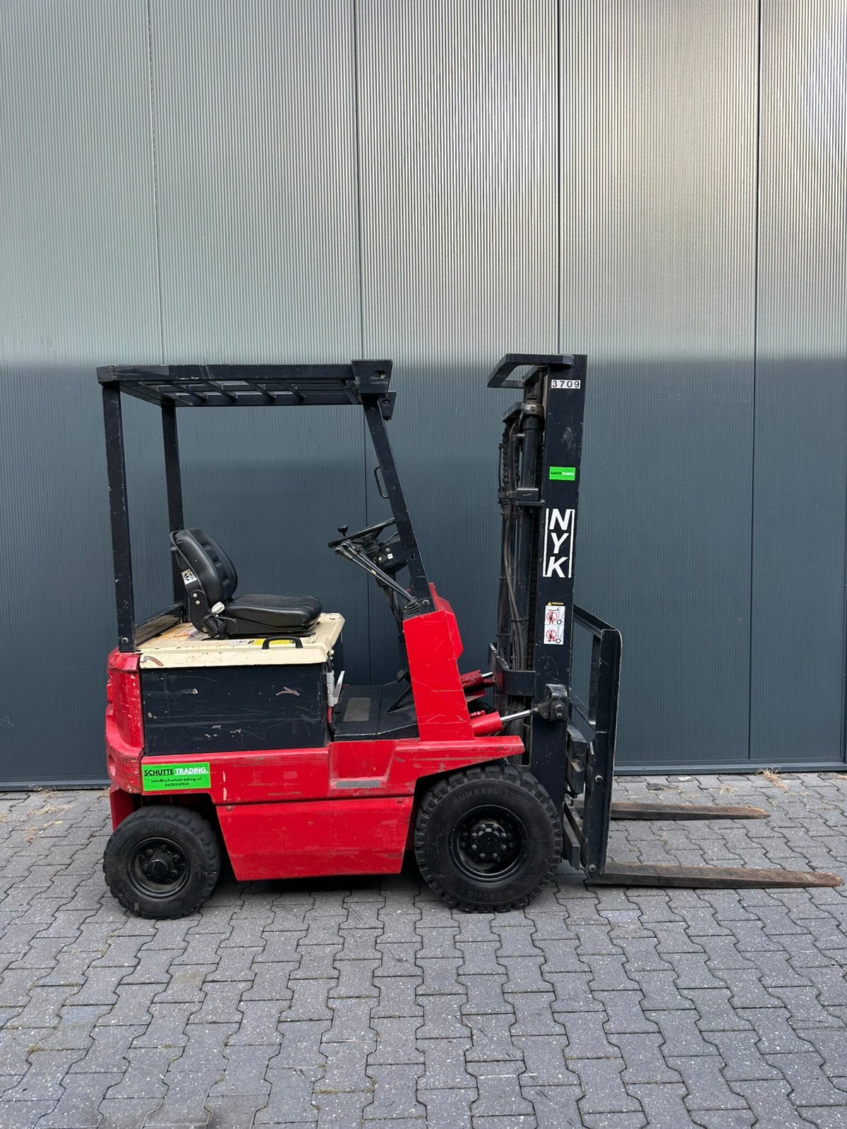 NYK elektrische heftruck 1.400 kg met sideshift