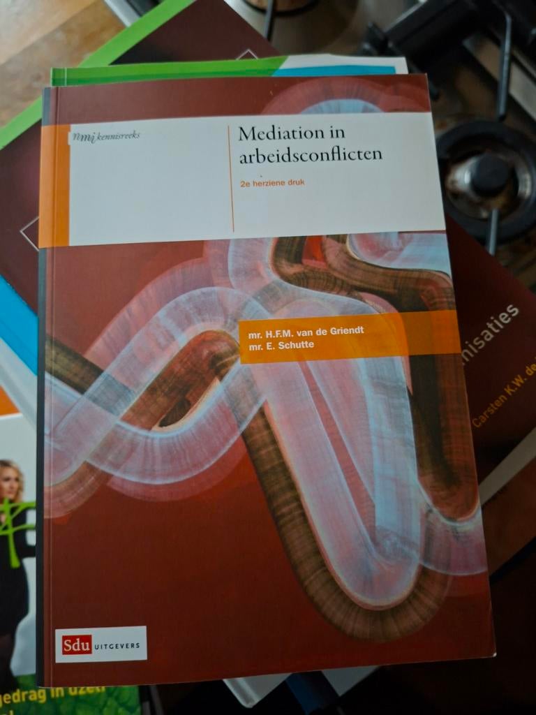 Mediation in arbeidsconflicten - Nieuw, Boeken, Studieboeken en Cursussen, Ophalen of Verzenden, Nieuw, Niet van toepassing, Mr. H.F.M. van de Griendt, mr. E. Schutte