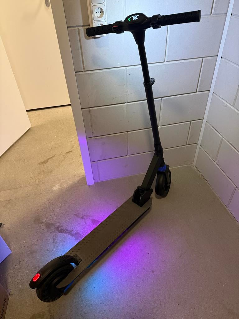 Yee Run elektrische step - Z.G.A.N, Ophalen, Zo goed als nieuw, Elektrische step (E-scooter)