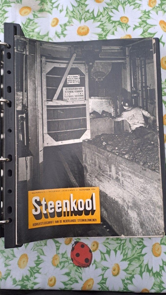 Vintage Steenkool bedrijfstijdschrift 1954 en 1955 - 1956, Boeken, Ophalen of Verzenden, Zo goed als nieuw