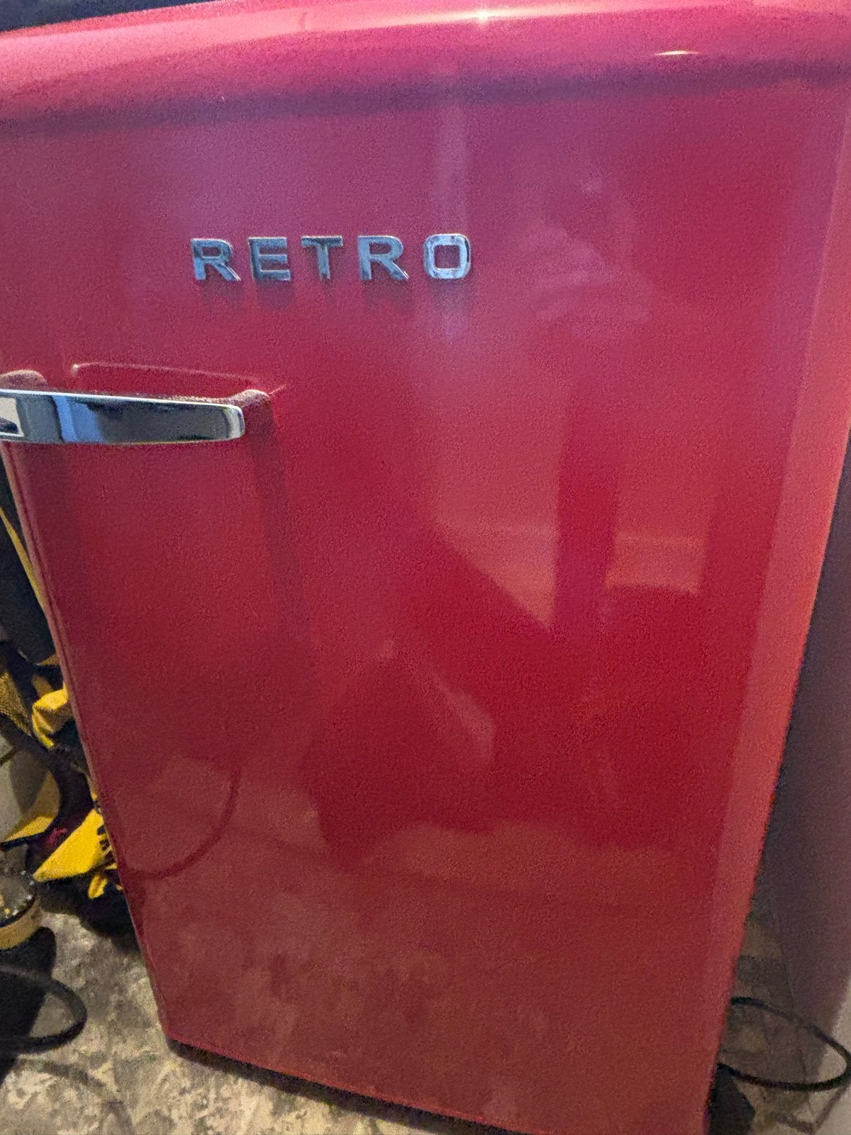 Retro Koelkast Rood - Compact en Stijlvol, Ophalen, Minder dan 75 liter, Zonder vriesvak, Gebruikt