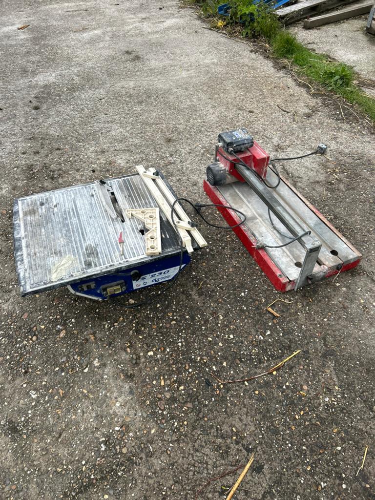2 tegelzaag machines, Ophalen, Gebruikt, Minder dan 400 watt, Overige typen