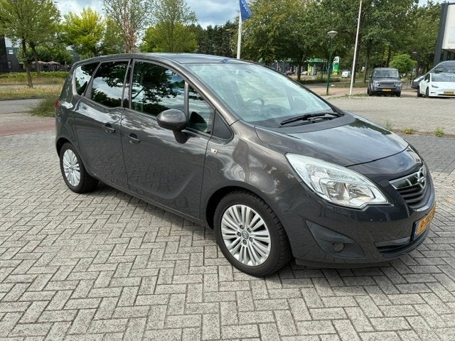 OPEL MERIVA AUTOMAAT 1.4 TURBO 140 PK GRIJS, Stof, 4 cilinders, 75 €/maand, Particulier