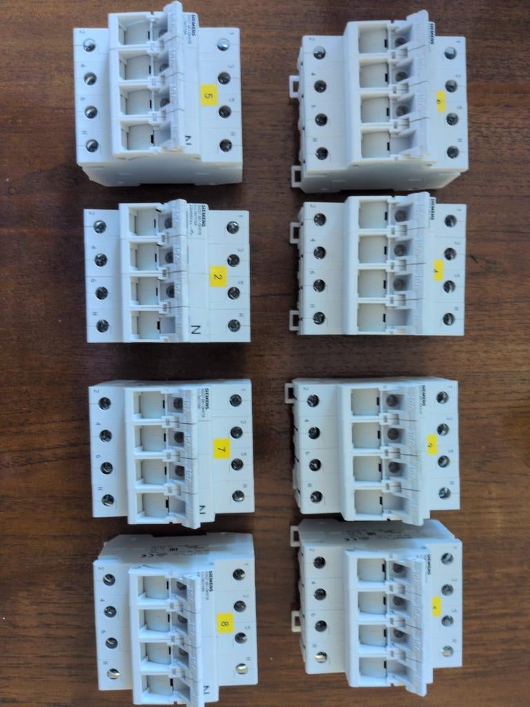 5x Siemens zekeringhouder D01 16A (4-polig) – ook per stuk, Ophalen of Verzenden, Zo goed als nieuw