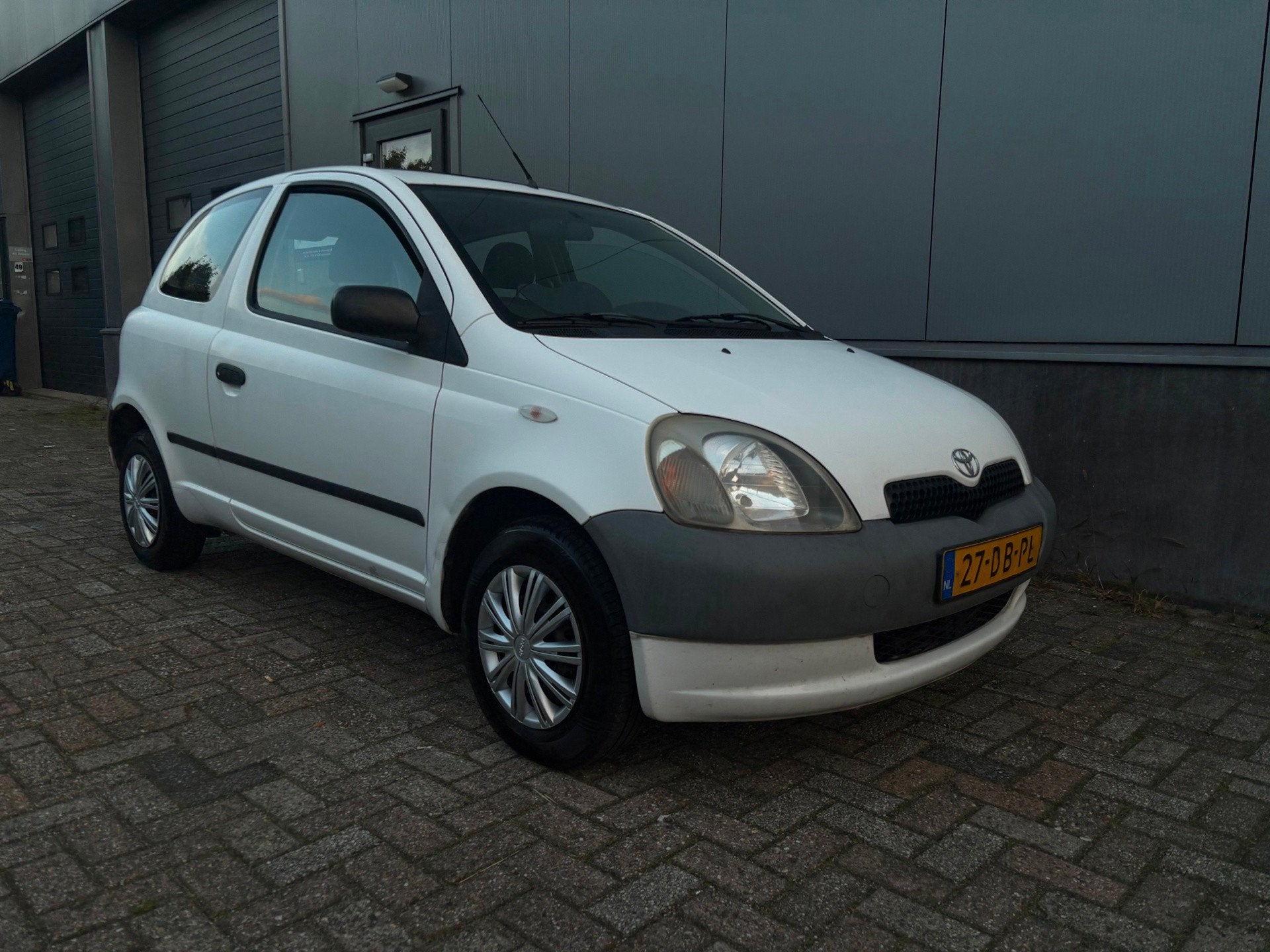 Toyota Yaris 1.0-16V VVT-i|Nieuw Apk, Gebruikt, 4 cilinders, 400 kg, Origineel Nederlands