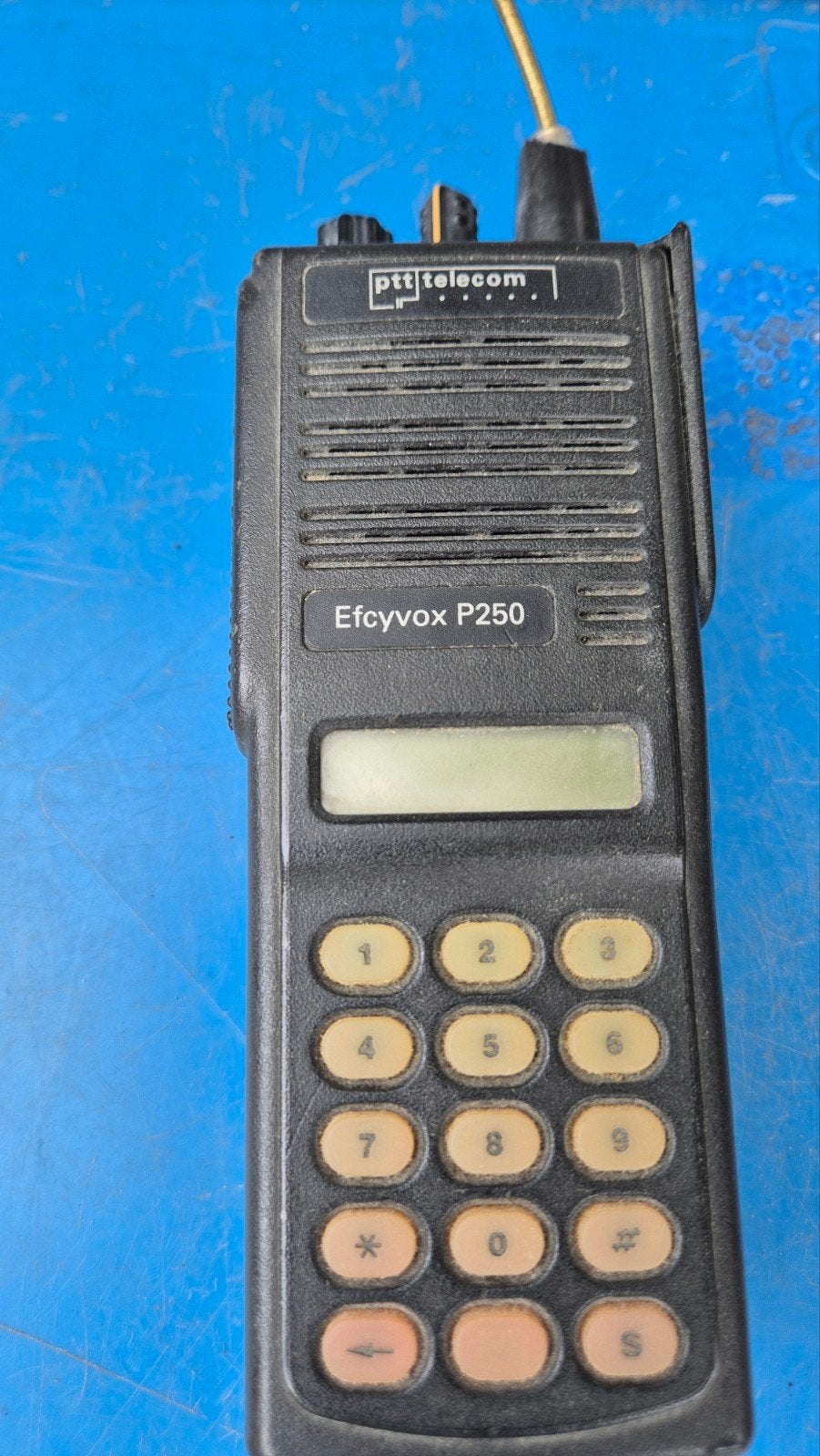 Efcyvox P250 PTT Telecom Portofoon, Verzenden