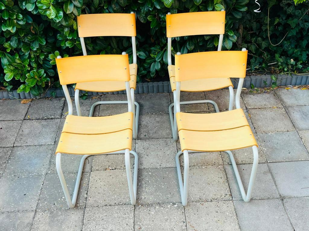 vintage Gispen schoolstoelen met een geel houten zitting, Ophalen of Verzenden, Zo goed als nieuw, Hout