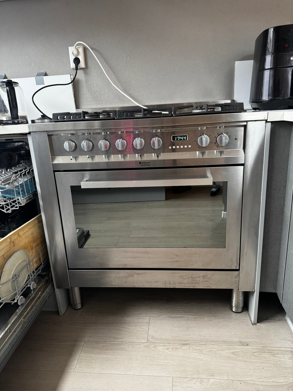 Tk: hotpoint Ariston 5 pits gasfornuis en oven, Witgoed en Apparatuur, Ophalen, Gebruikt, 60 cm of meer, Gas