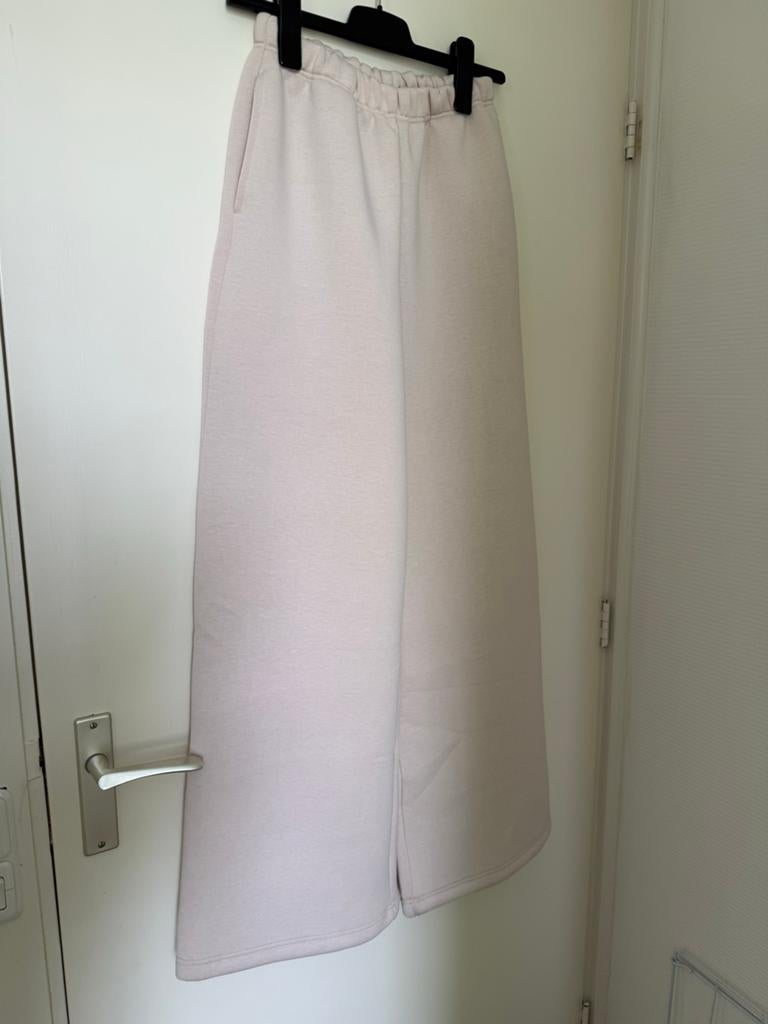 Amisu Joggingsbroek XS - Nieuw met prijskaartje, Kleding | Dames, Beige, Nieuw, Ophalen of Verzenden, Maat 34 (XS) of kleiner
