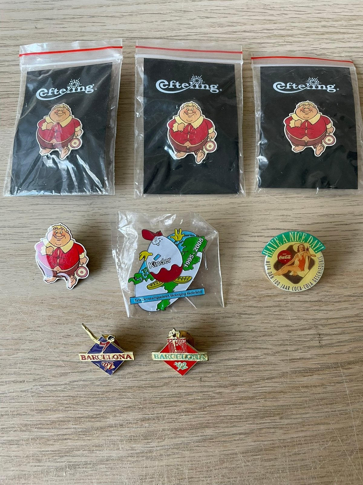 Pins van Efteling, Coca cola, Ferrero, olympische spelen, Ophalen, Zo goed als nieuw