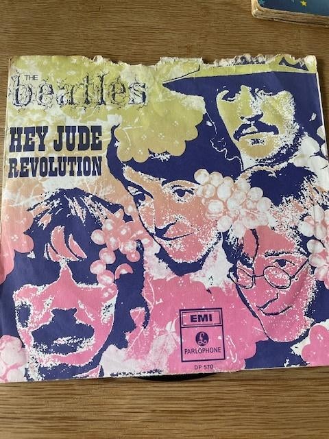 The Beatles - Hey Jude / Revolution, Gebruikt, 7 inch, Single, Ophalen of Verzenden