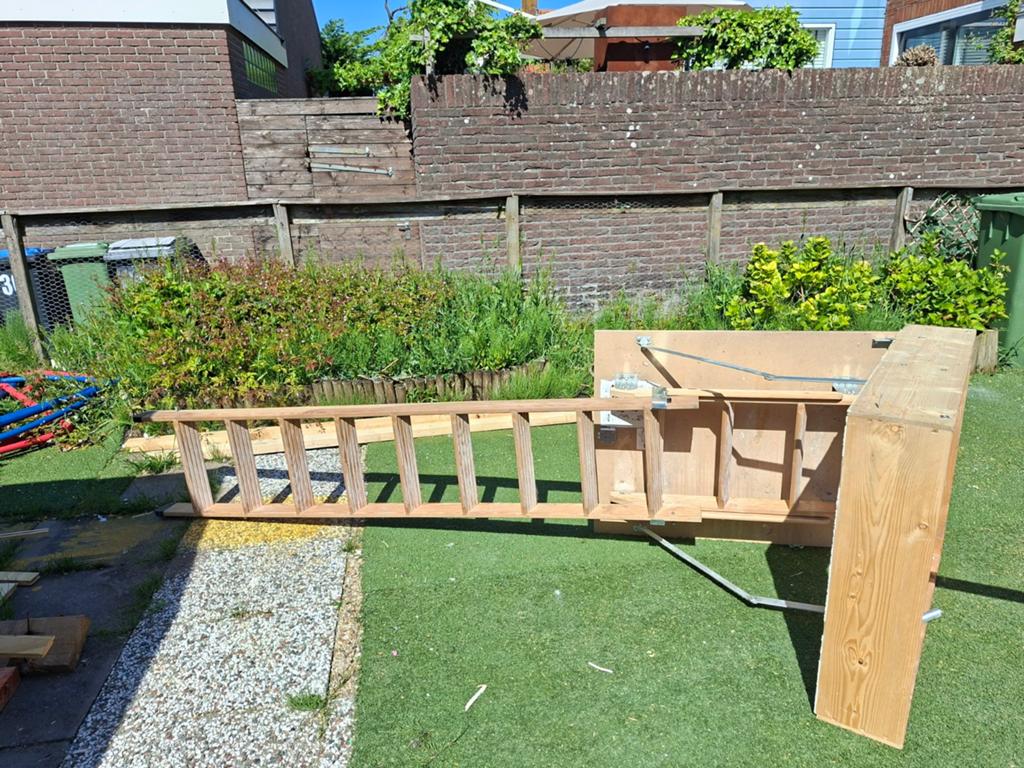 Zoldertrap / Vlizotrap - 266 cm lengte, goede staat, Doe-het-zelf en Verbouw, Ladders en Trappen, Ophalen, Gebruikt, Trap, Opvouwbaar of Inschuifbaar