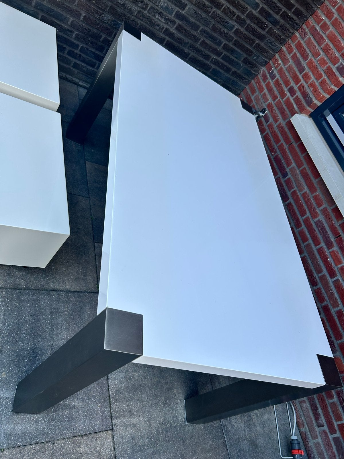 Goossens eettafel hoogglans wit met stalen poten (165x90cm), Zo goed als nieuw, Rechthoekig, 50 tot 100 cm, Ophalen of Verzenden