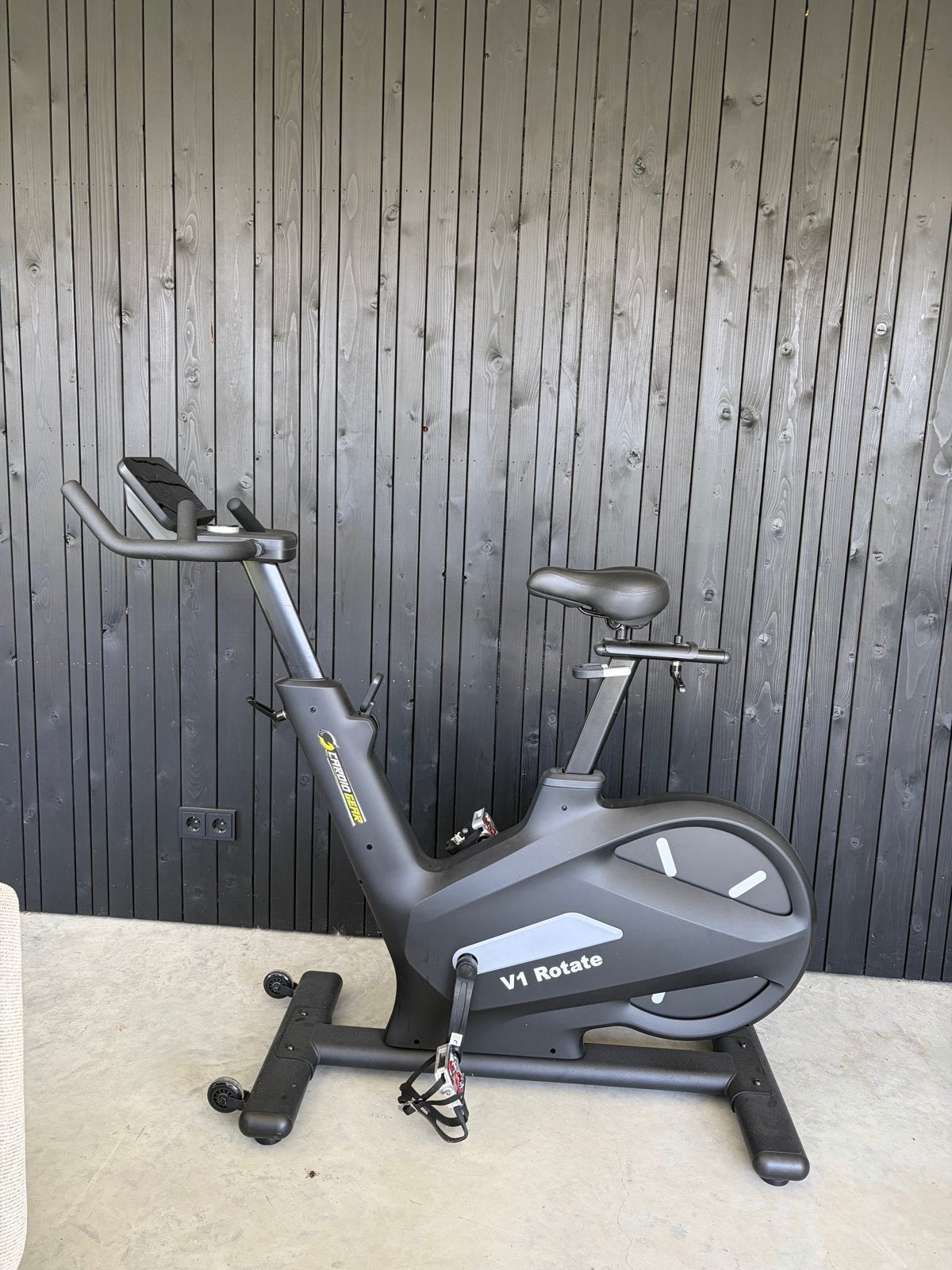 Spinningfiets V1 Rotate - Zo goed als nieuw, Ophalen, Spinningfiets, Zo goed als nieuw, Metaal