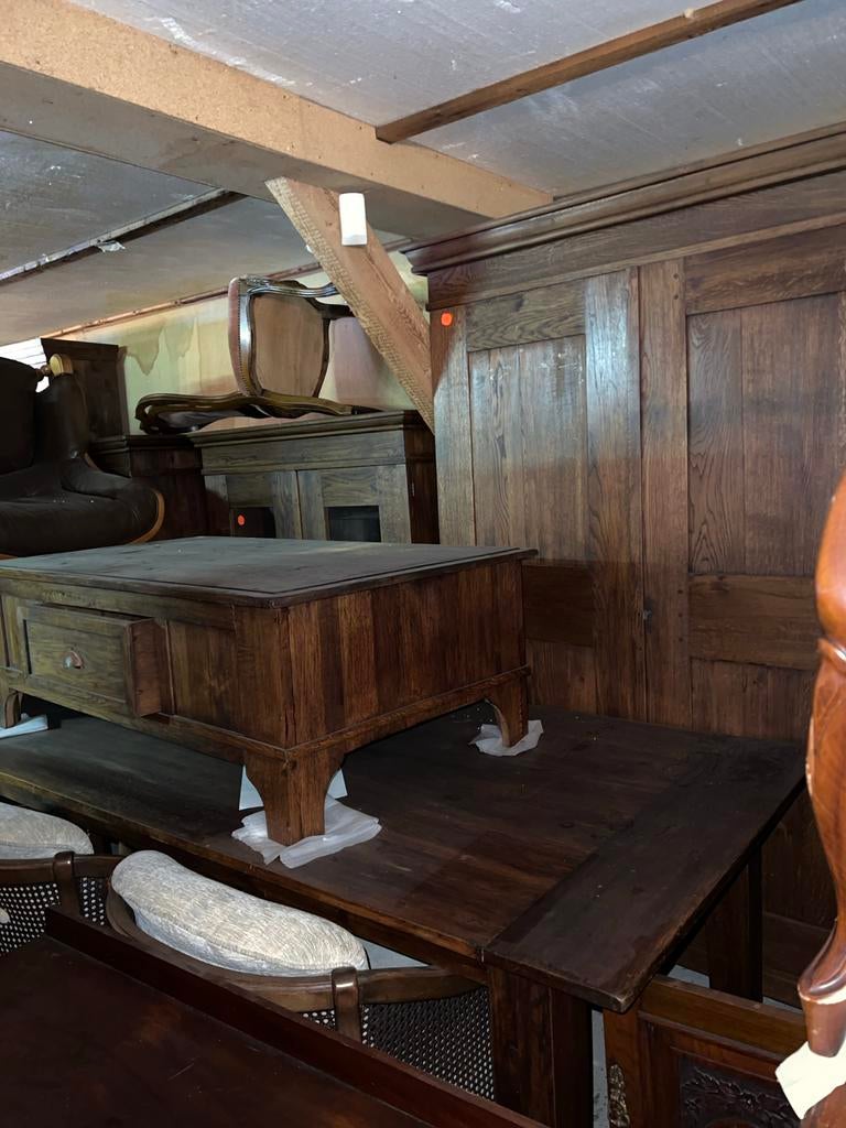 Antiek eiken interieur: Salontafel, kast en meer, Ophalen