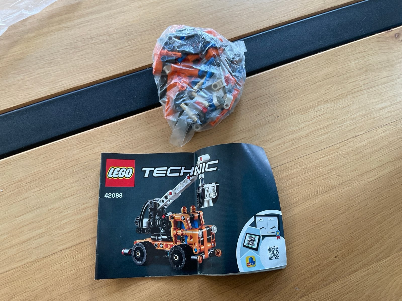 Lego Technic 42088 - Hoogwerker (met instructies), Gebruikt, Lego, Ophalen of Verzenden, Complete set