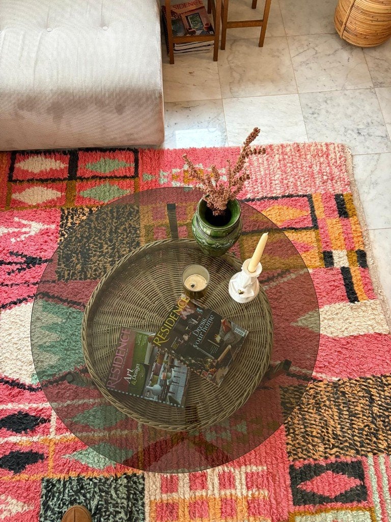 Vintage koffietafel met rotan lectuurmand, Huis en Inrichting, Tafels | Salontafels, Ophalen, Gebruikt, 50 tot 100 cm, Rond