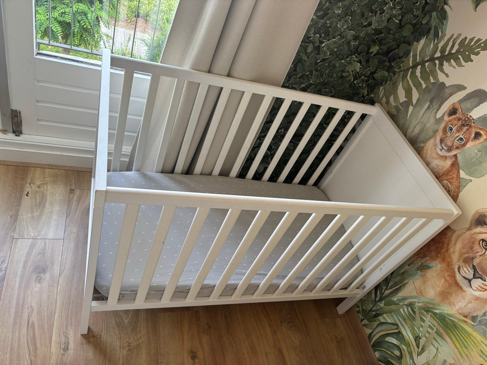 IKEA Sundvik ledikant, Kinderen en Baby's, Babywiegjes en Ledikanten, Ophalen of Verzenden, Zo goed als nieuw, Ledikant