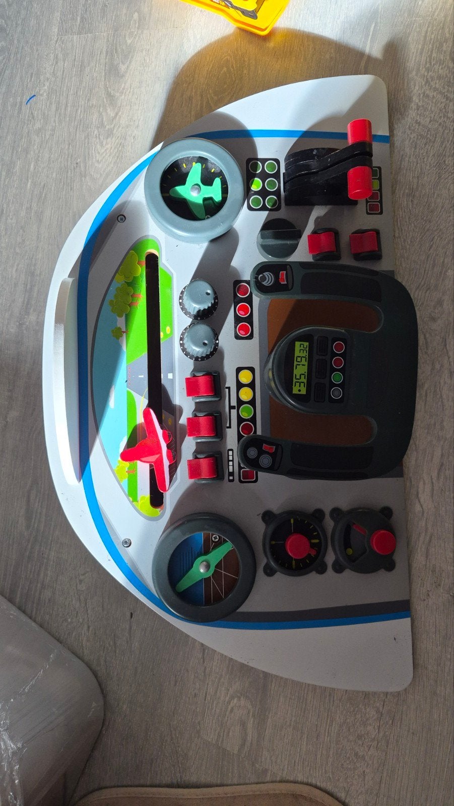 Houten pilotendesk, Ophalen, Zo goed als nieuw