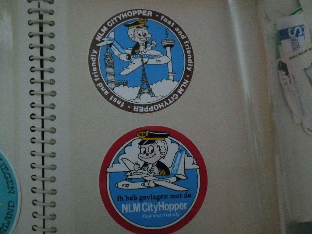 Vintage NLM Cityhopper en EK '80 Italië stickers, Verzamelen, Ophalen of Verzenden, Gebruikt, Film, Tv of Omroep