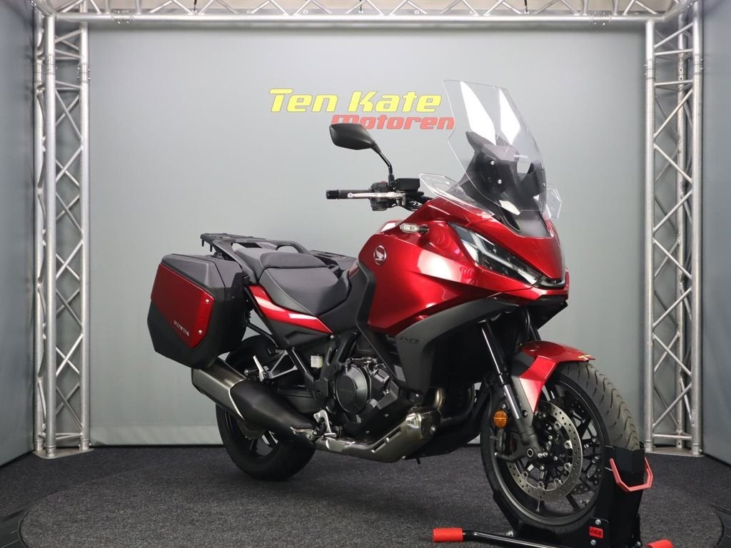 Honda NT 1100, Bedrijf, Toermotor
