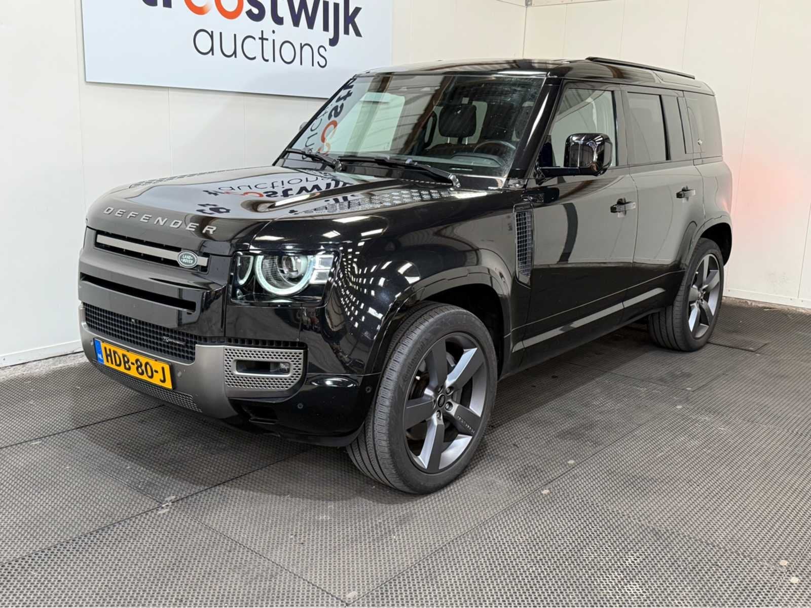 Land Rover - Defender - 110 3.0 P400 110 XS Ed - Personenaut, Gebruikt, Euro 6, Zwart, Origineel Nederlands