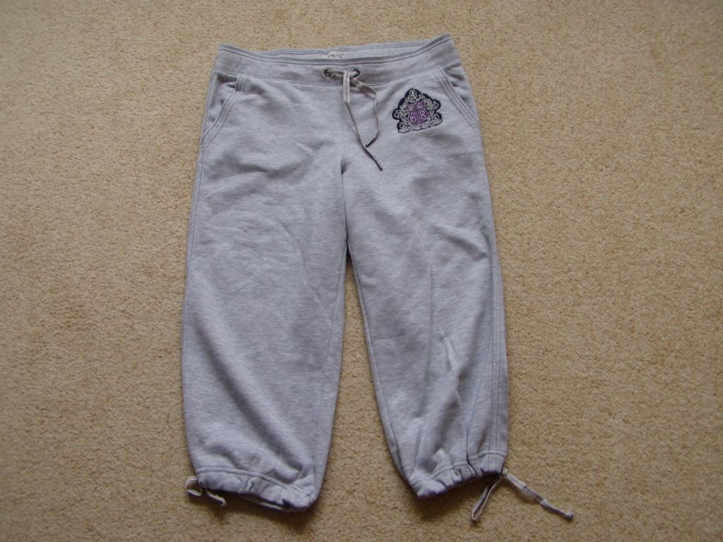 Grijze joggingbroek ESPRIT, Kleding | Dames, Sportkleding, Maat 38/40 (M), Overige typen, Ophalen of Verzenden, Zo goed als nieuw