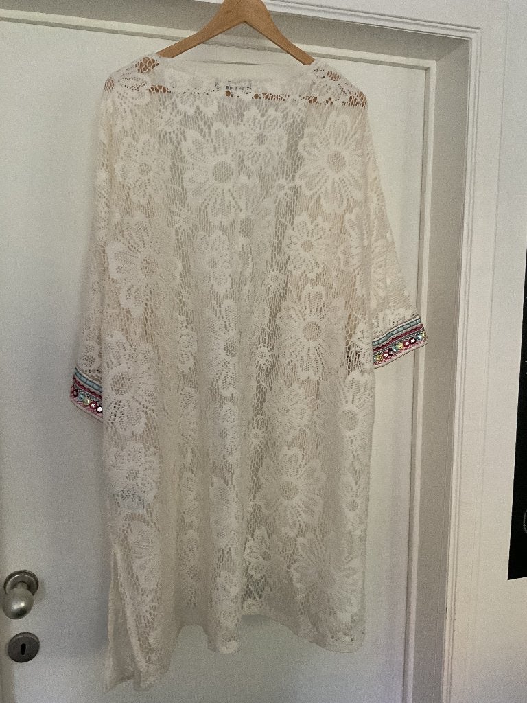 Super mooie kimono crème, nieuw, 96 cm lengte, Overige typen, Overige kleuren, Nieuw, Ophalen of Verzenden