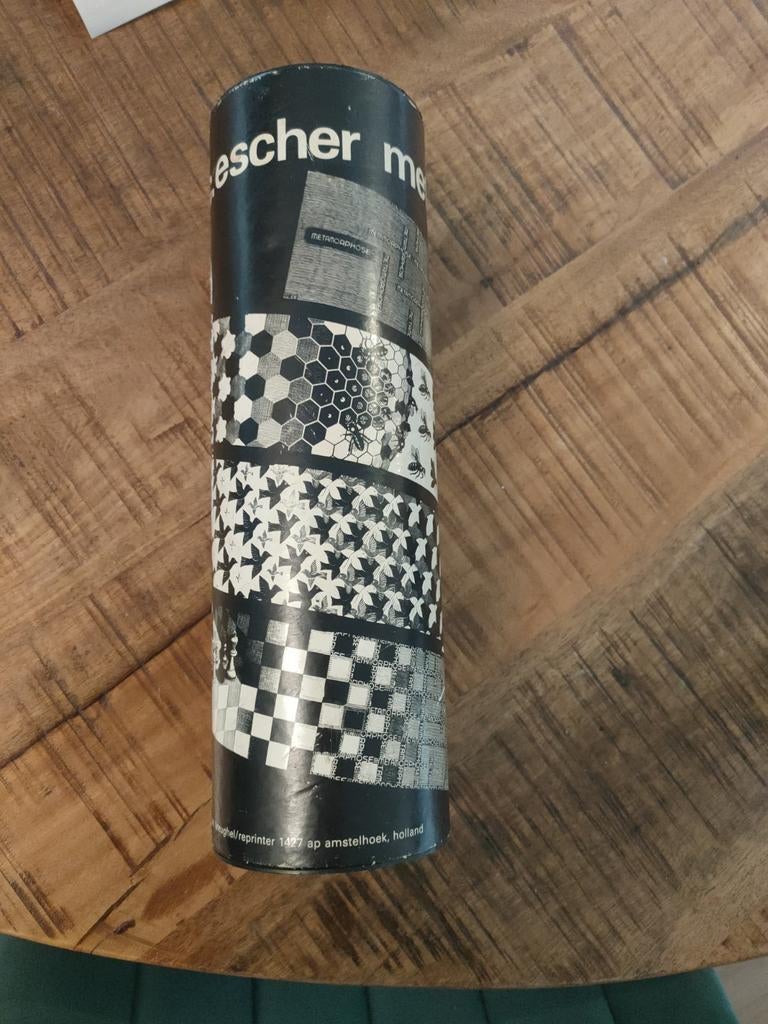 MC Escher Metamorphose, Ophalen of Verzenden, Overige thema's