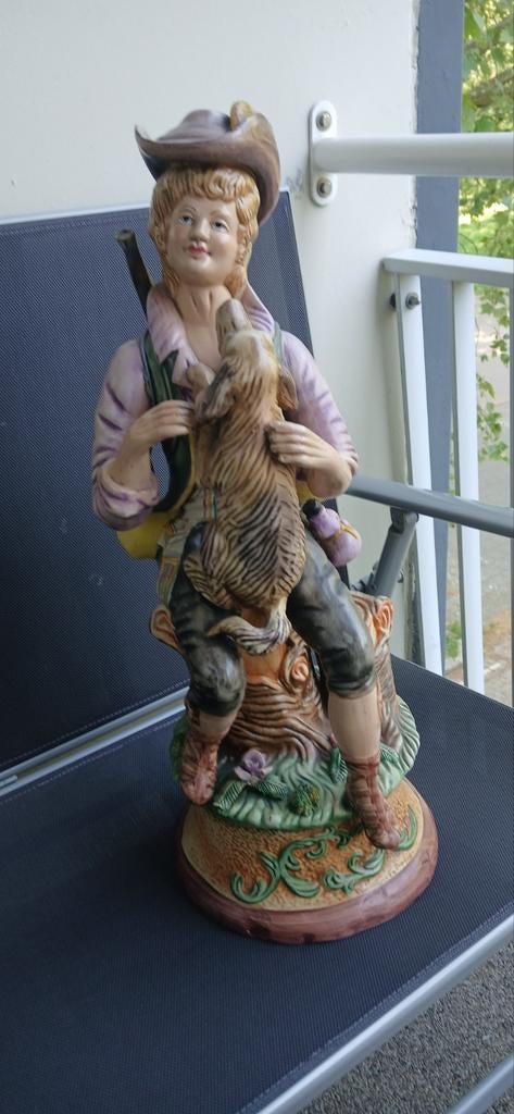 Stenen beeld jager met hond - 65cm hoog, Ophalen, 50 - 100 cm, Steen of Keramiek, Scène