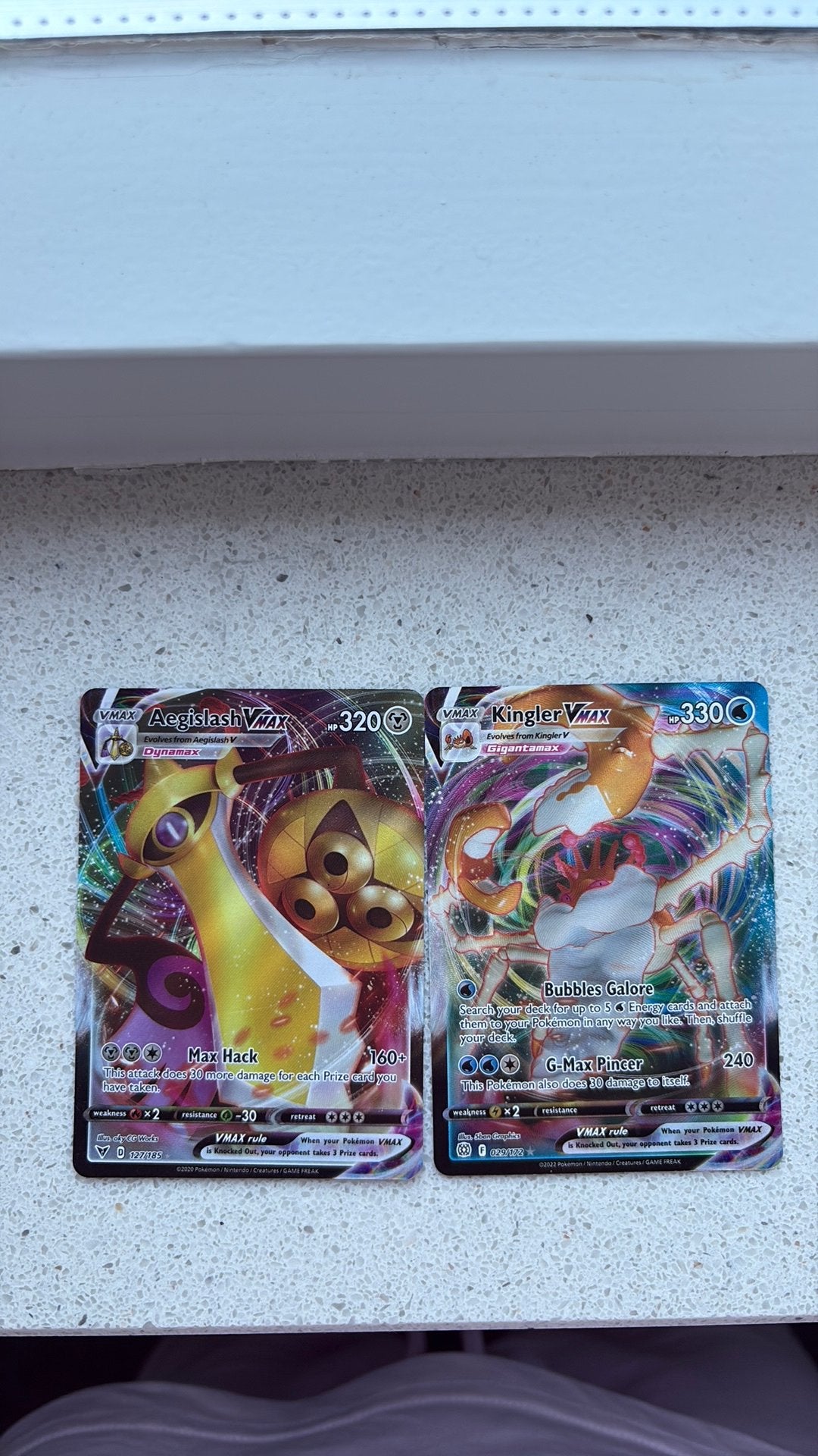 Aegislash en Kingler Vmax, Ophalen of Verzenden, Gebruikt