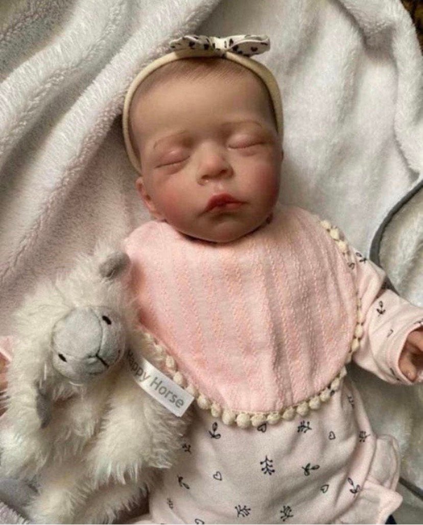 Slapend reborn baby meisje, Verzenden, Zo goed als nieuw, Pop, Levensecht of Reborn