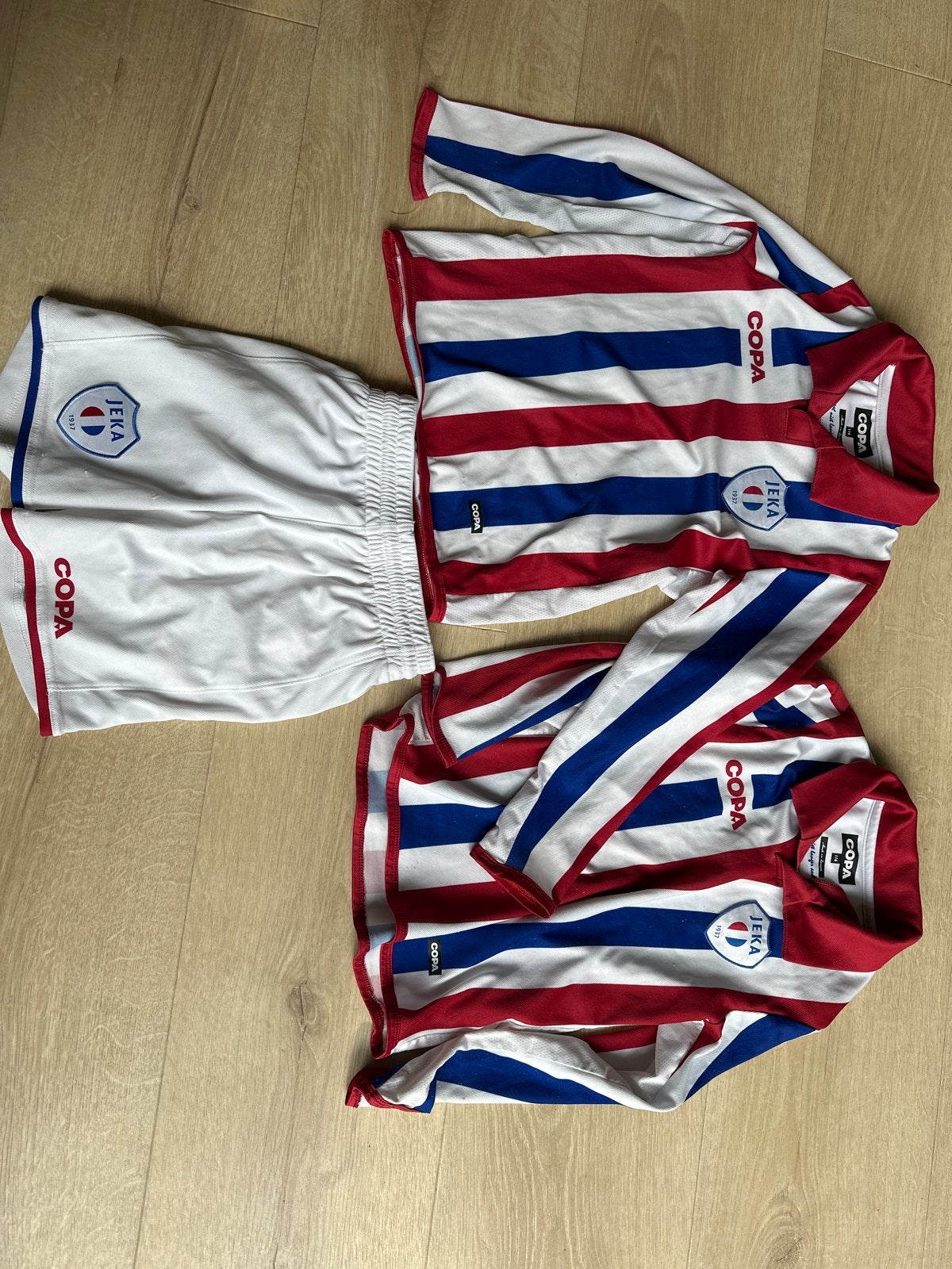 COPA Jeka Voetbaltenue Maat 116 (2 shirts + broekje), Ophalen of Verzenden, Gebruikt, Jongen of Meisje, Setje