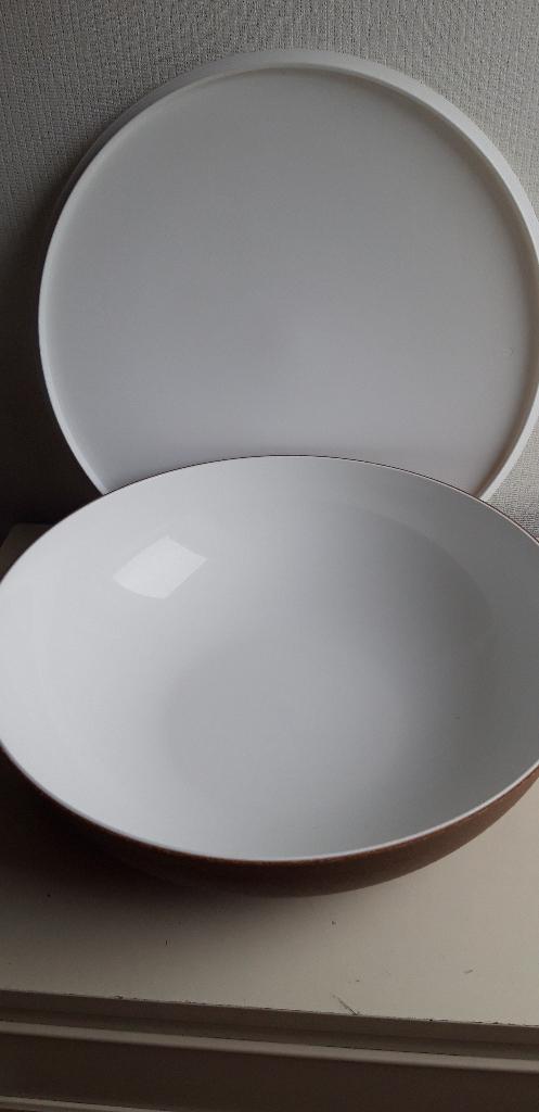 tupperware serveerschaal met deksel, Huis en Inrichting, Keuken | Tupperware, Ophalen of Verzenden, Bruin, Schaal