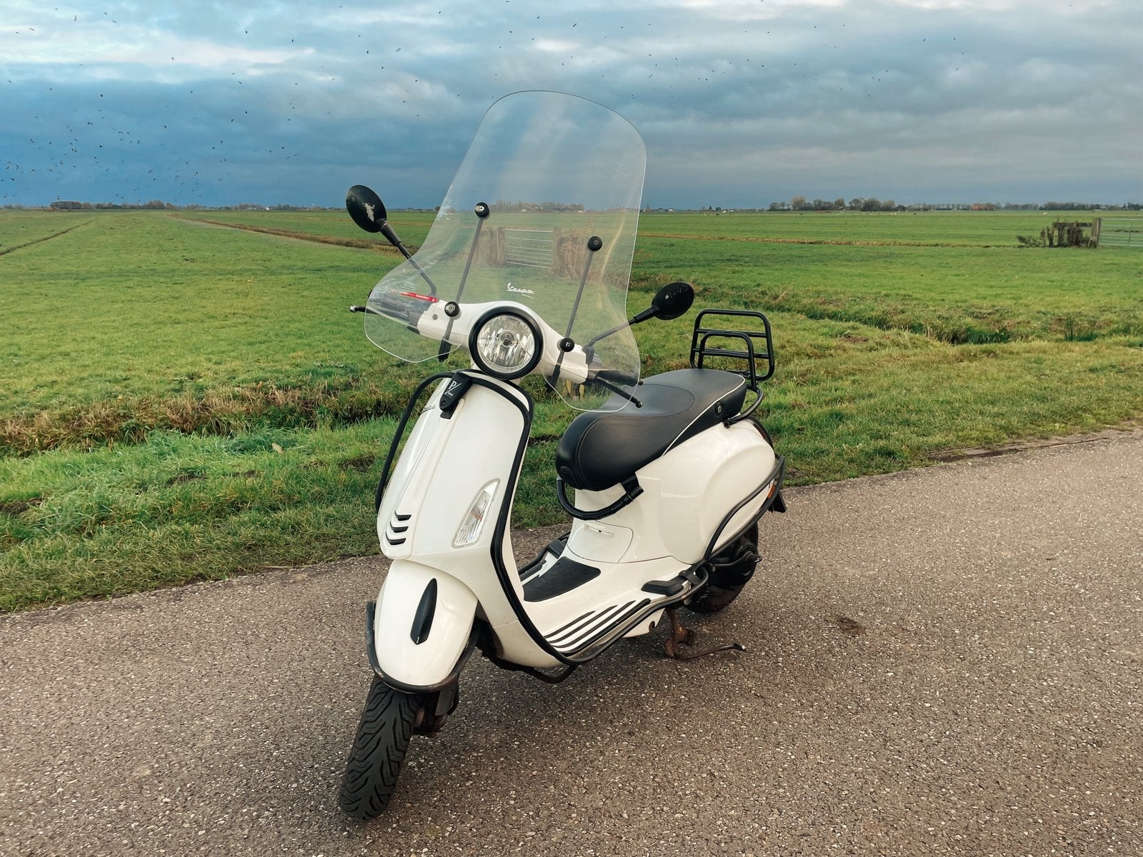 VESPA PRIMAVERA – 2017 (snor), Fietsen en Brommers, Scooters | SYM, Ophalen, Zo goed als nieuw, Benzine, Overige modellen